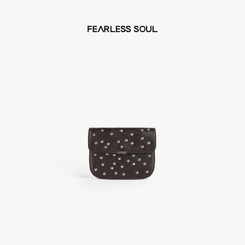 Taffa Tang Fa Fa Simple Flip-Top Design Goatskin Matte Studded Clutch Bag 826Fb611