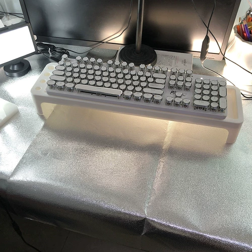 Сеть знаменитостей якорь в прямом эфире