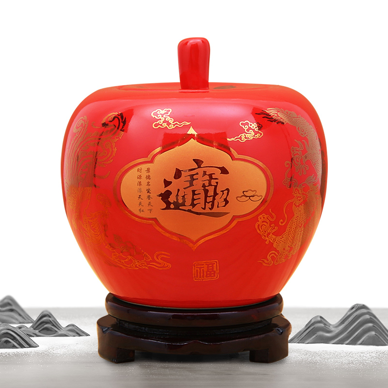 Jingdezhen chinaware ware China red and green fruit pendulum pieces Apple styling storage jar Heqing festive decorations