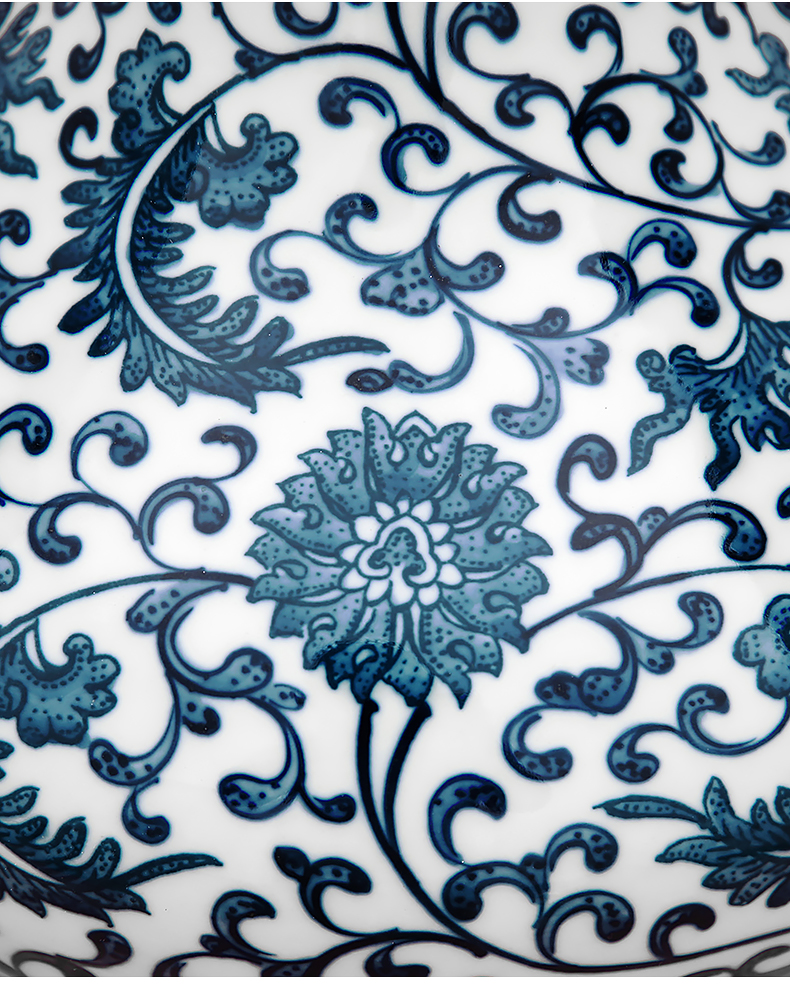 Hand - made Wan Shouteng flat, open bottles of blue and white porcelain is to industry