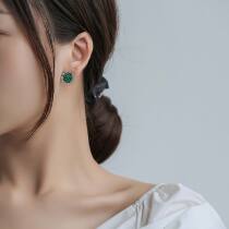 Retro grandmother green earrings 2021 trendy earrings Korean Net red temperament simple design feel earrings female