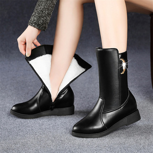 2019冬新款毛毛雪地靴平底加厚中筒女