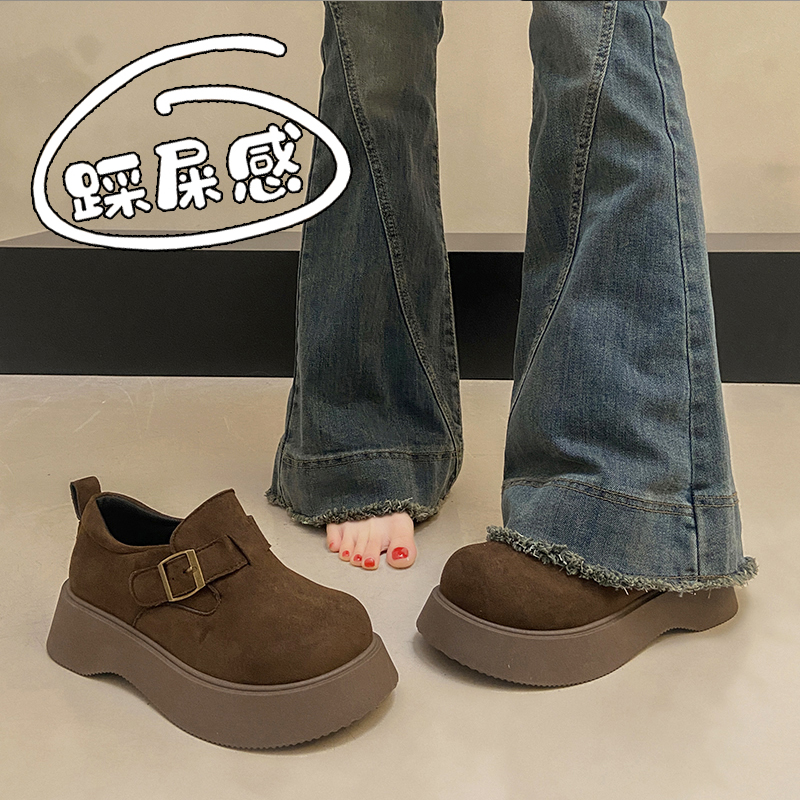 Женские лоферы birkenstocks на толстой подошве в том же стиле, что и у Yang Mi; коллекция 2025 года; новинка осени; универсальные тонкие туфли с бисквитным узором на один шаг; размер 34