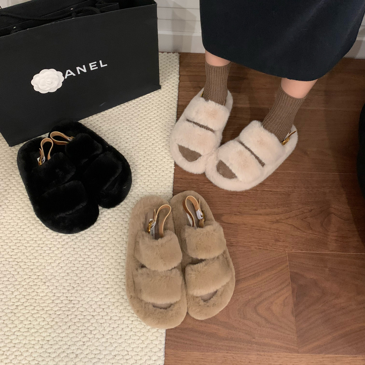 Net red fashion thick bottom lined with mink wool sandals women's autumn outside wearing 2023 new flat bottom garneled cotton slippers-Taobao