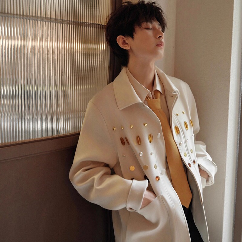 Cheng Yi Celebrity-Style Handmade Gold-Embellished Gemstone Wool Jacket, Light Luxury, Relaxed Silhouette, Loose Fit, Trendy Brand Style