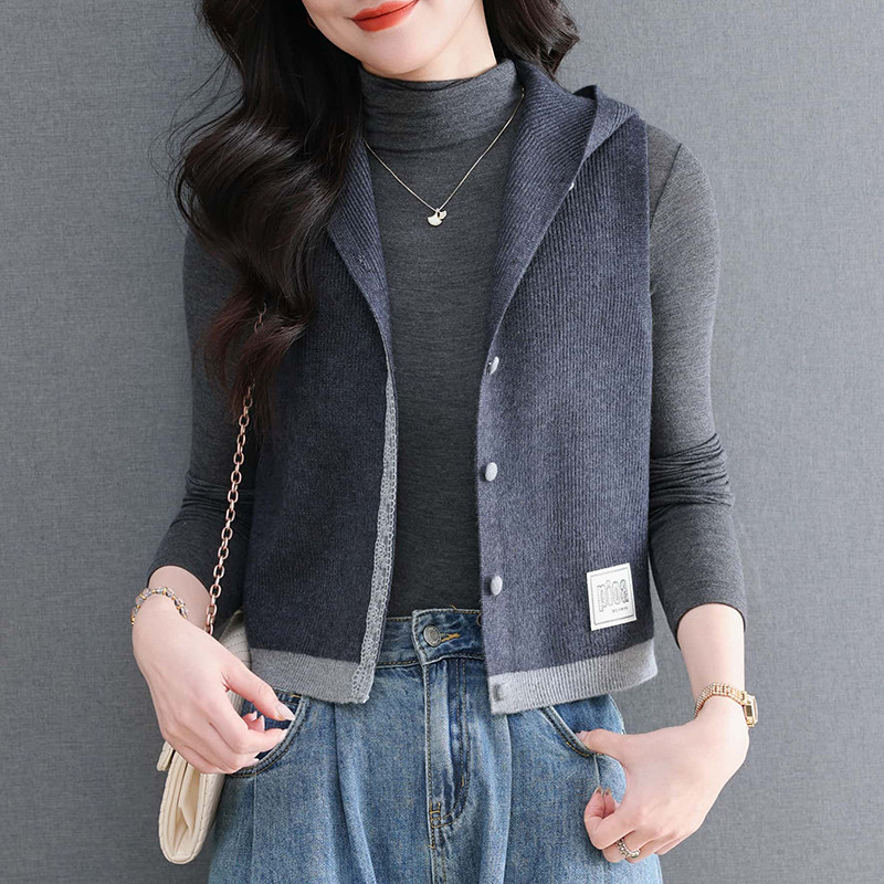 2026 New Autumn Style Petite Hooded Knitted Vest Cardigan for Women, Fashionable Outerwear Shawl, Short Sleeveless Outerwear