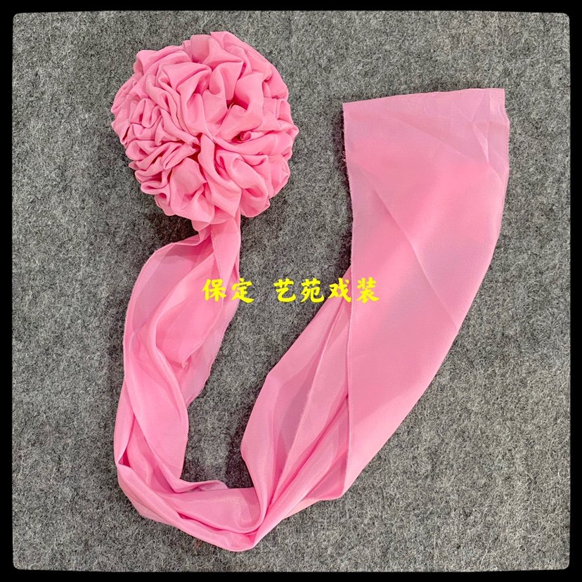 2025年选购京剧戏服头面时需要注意什么？——从秦香莲到王宝钏的经典头饰解析