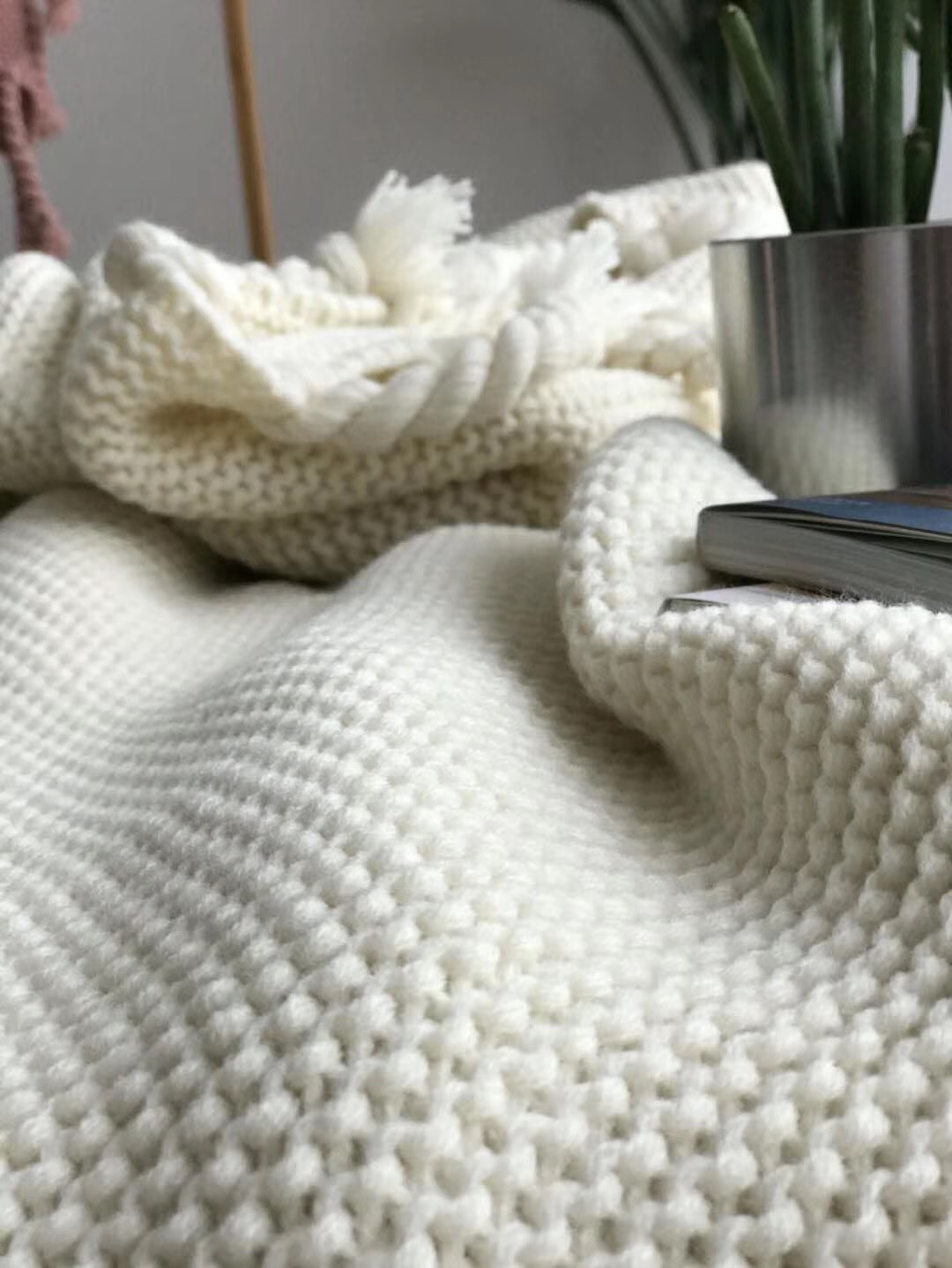 Twist chăn len dệt kim thường màu tua chăn ins Bắc Âu rắn Xiantan sofa chăn che chăn hình ảnh trang trí - Ném / Chăn mền nỉ nhung