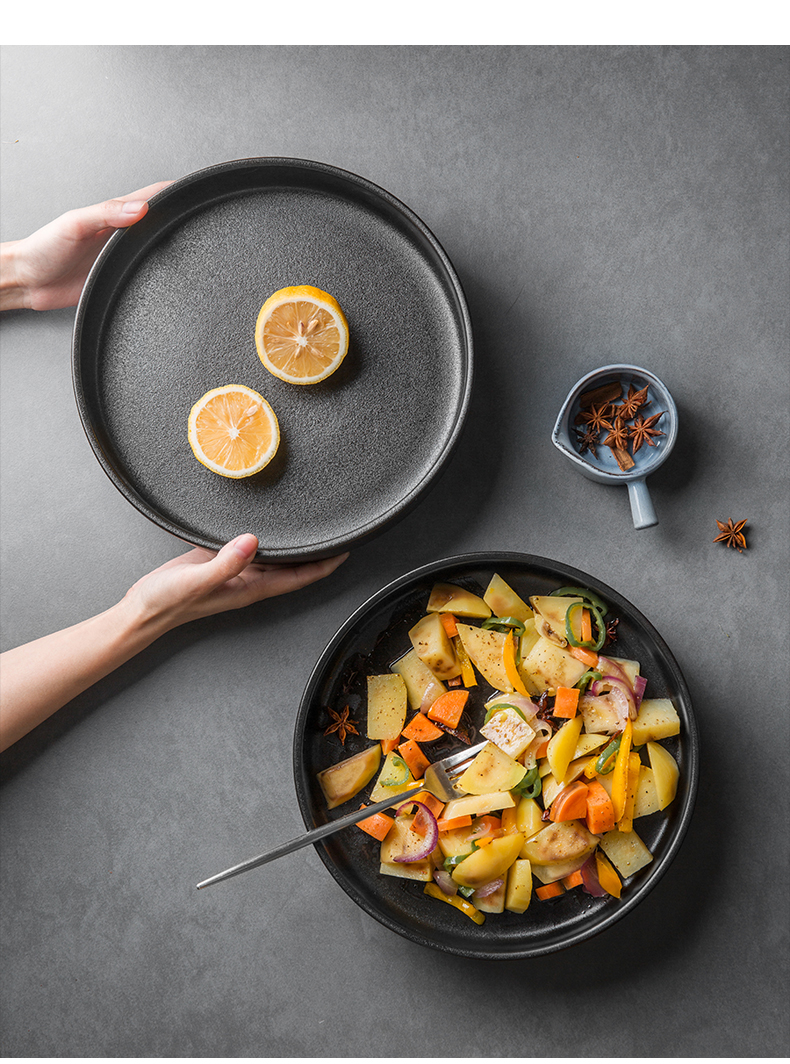 Simple black and white and deep dish soup plate dinner plate round vegetable salad to the scrub ceramic large baked FanPan home plate