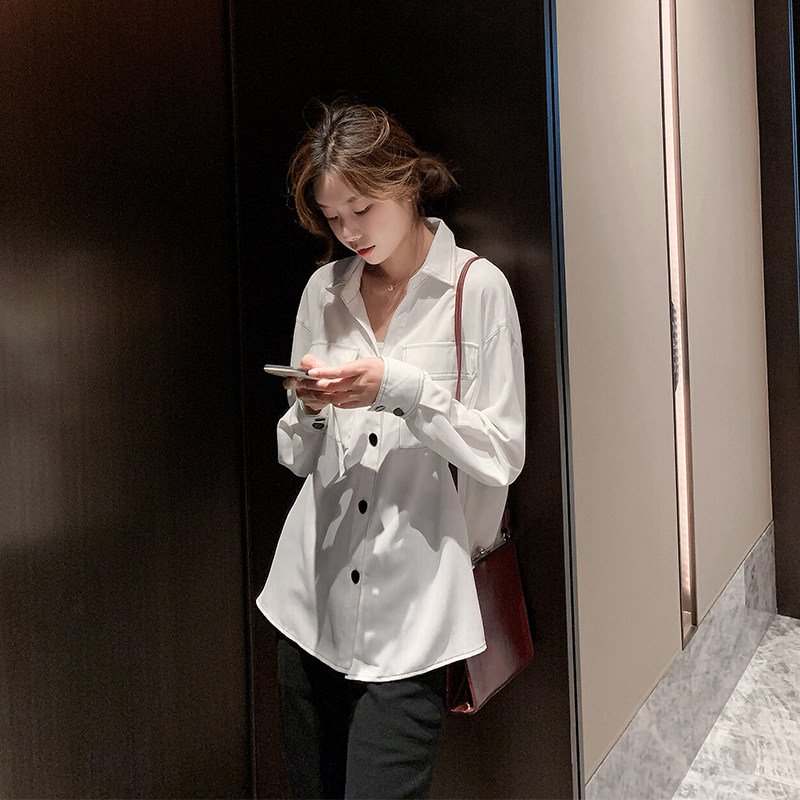 White shirt women's early spring new 2021 design sense niche leisure temperament OL commuter long sleeve professional jacket