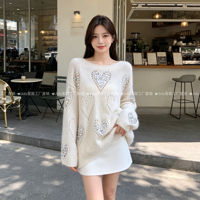 Designer-Inspired Heavy-Duty Heart-Shaped Sequin Hollow-Out Knit Sweater for Women, Early Autumn Lazy Style, Mid-Length Loose Sweater Top Designer-Inspired Heavy-Duty Heart-Shaped Sequin Hollow-Out Knit Sweater for Women, Early Autumn Lazy Style, Mid-Length Loose Sweater Top