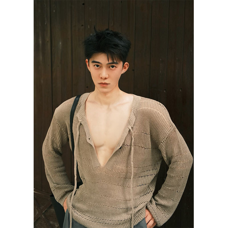 Fleecity 26Ss Design Deep V-Neck Eye-Catching Sexy Hollow-Out Lace-Up Loose Breathable Knitwear Same Style as Wang Anyu Fleecity 26Ss Design Deep V-Neck Eye-Catching Sexy Hollow-Out Lace-Up Loose Breathable Knitwear Same Style as Wang Anyu