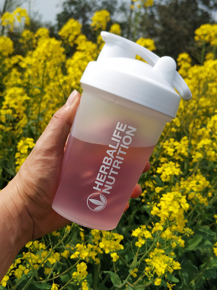 Portable Protein Powder Milkshake Cup Stirring Ball Rocking Cup Sports Fitness Men And Women Trends With Scale Large Capacity Water Cup