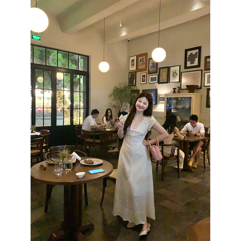 Fire Fire Fire【Jasmine Milk White】100% Cotton Korean Style Lace Patchwork V-Neck Waist-Cinching Long Dress