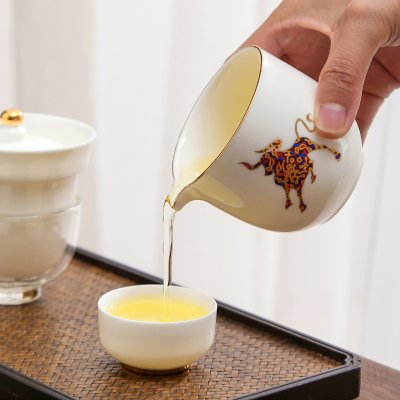 Travel tea set contracted portable package crack cup against single a pot of two cups of is suing hot teapot