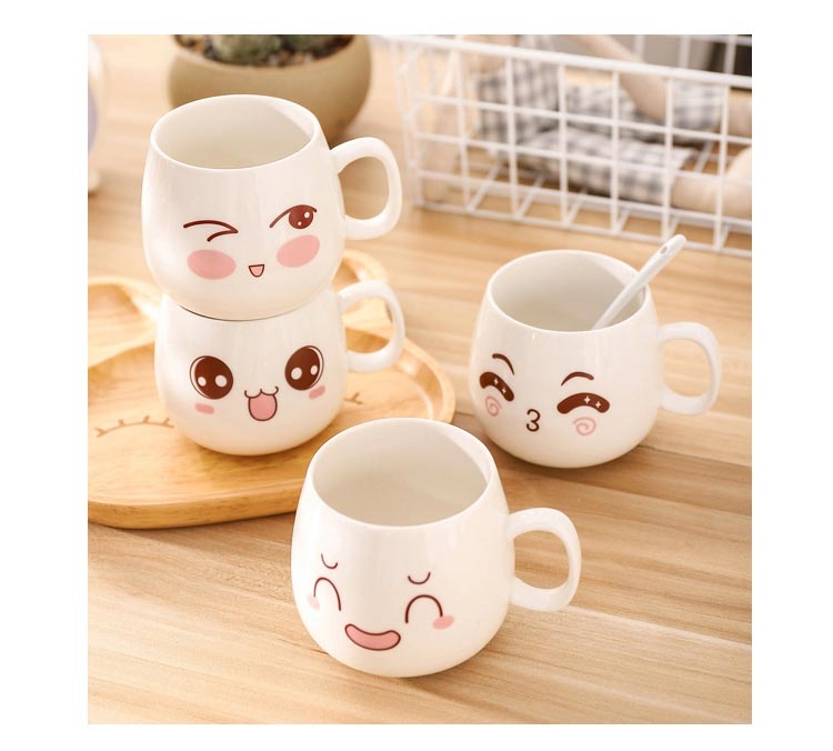 The Children 's lovely cartoon water cup from "women' s ceramic with cover cup handle is a cup of coffee cup brush my teeth gargle cup