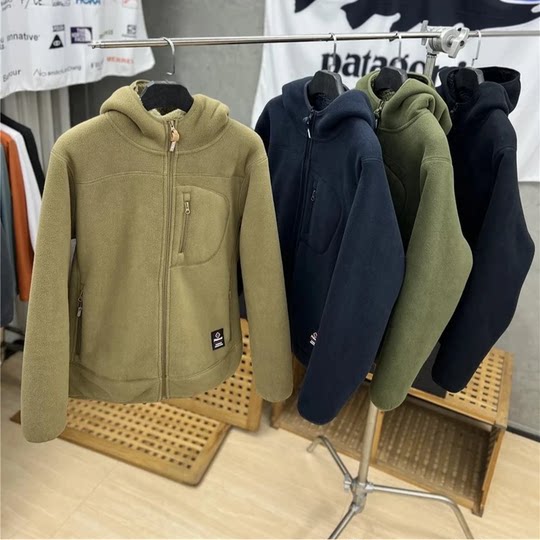 Off-season pickup! Weighing 900 grams! Same style for men and women! Plush and thickened polar fleece hooded casual winter jacket