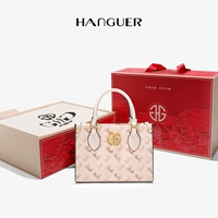 Карета белая - древесина