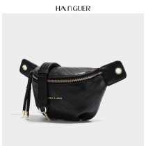 Senior sense French small foreign pneumothorax bag Joker 2021 New fold running bag tide explosive oblique women bag