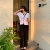 [Любимая обратная связь, распродана] Французская вязаная топ для женщин с плечами с короткими рукавами, свободной и тонкой темпераментной рубашкой для женщин