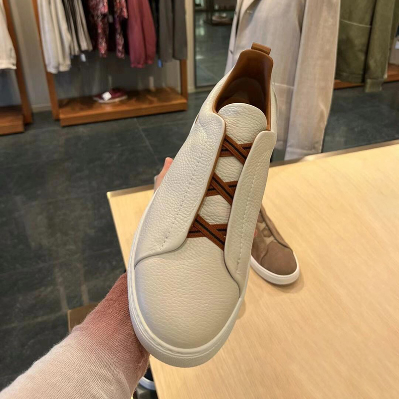 [Channel Top] Chunlu Leather Fashion Casual Shoes for Men, Cross Elastic Band Sneakers, Business White Shoes, Men's Shoes