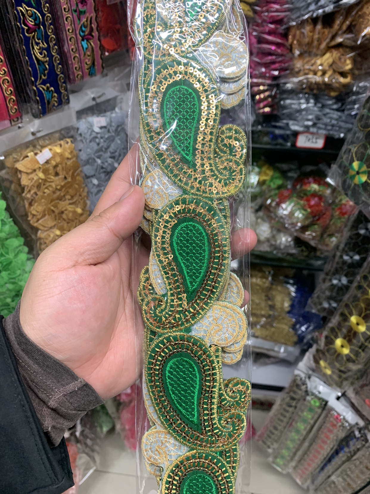 Green & One PriceNew products   perform clothes decorate patch Cloth Decal   Embroidery Sequins Sliver Flower paste Ironing   7072 # Hot stamping