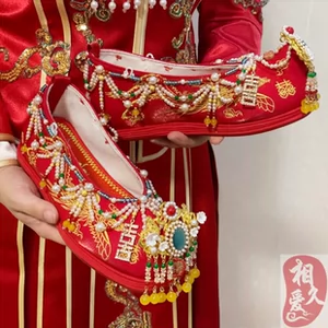 Оригинальные свадебные туфли, красное ханьфу на скрытом каблуке, украшены жемчугом, китайский стиль