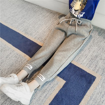 Girls pants autumn and winter New Korean version plus velvet wear girls foreign style 10 wild childrens casual 12-year-old trousers