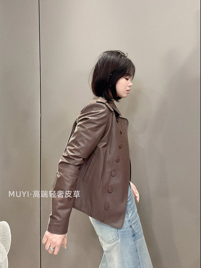 2025 New Double Breasted Genuine Leather Jacket Women's Short Sheepskin Lapel Leather Jacket Slim Slim Motorcycle Jacket