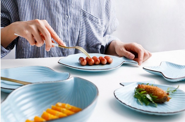 Jingdezhen creative lovely breakfast dish bowl shaped household ceramic plate of the sea wind cartoon bowl plate tableware suit