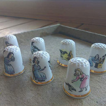 Western porcelain collection of vintage antique British bone porcelain thimble set