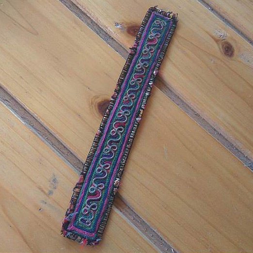 Hand embroidered Miao embroidered old embroidered old embroidered pieces old embroidered strips lock embroidery