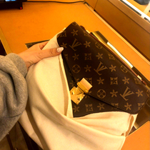 Hong Kong counter big-name messenger bag 2021 New Tide printed leather wild classic star same bag