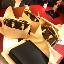 Hong Kong 2021 new high-end tide printed leather vintage fashion versatile premium cowhide leather mini pillow bag women