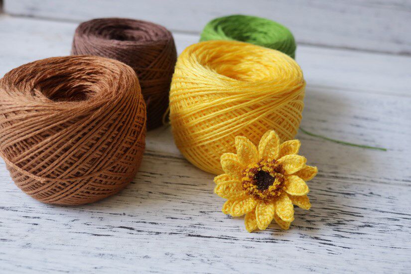 Blue Moon Home Mao Line Flower's small sunflower brooch film Material Package Not included Crochet Hook 3 No. 1 4mm
