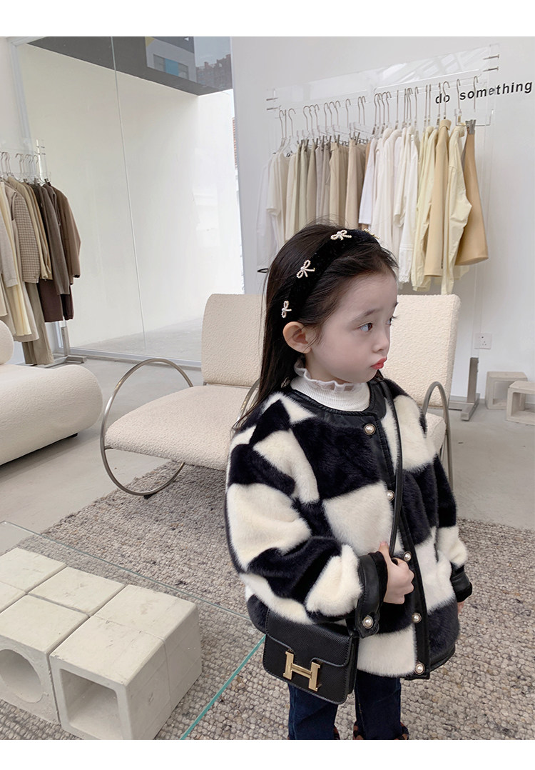 Мех/искусственный мех 冬款加绒皮草亲子装外套 Fall in love with beautiful girls