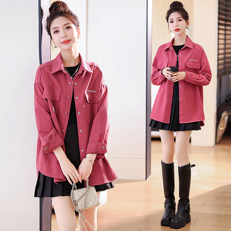 Letter Embroidery Turn-Down Collar Denim Shirt Jacket for Women, Mid-Length, Early Spring and Autumn, Red Outerwear Shirt