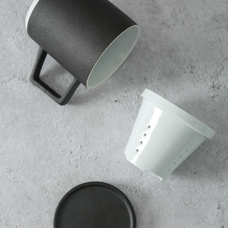 Japanese ceramic keller with cover with filtered water contracted coarse pottery large capacity gift office cup tea cup