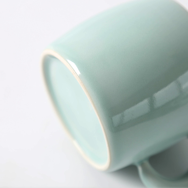 Longquan celadon mugs ceramic drinking a cup of Japanese simple office coffee cup high - capacity of new tea cup