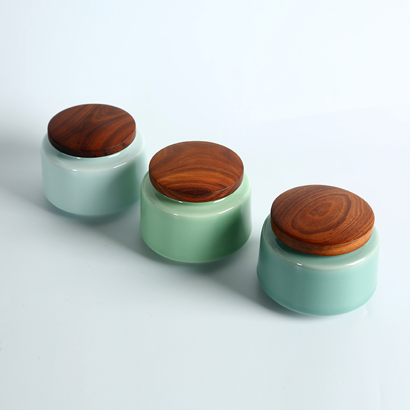 Longquan celadon caddy fixings solid wood storage tank lid ceramic seal tank storage POTS trumpet pu 'er tea boxes