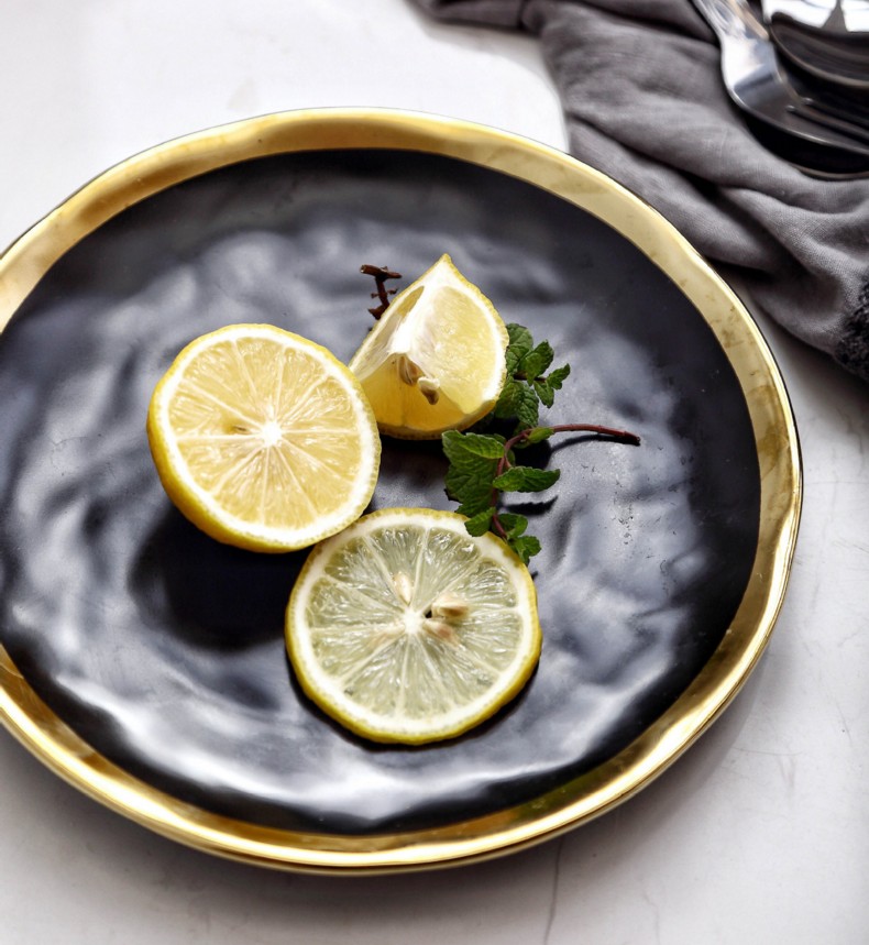 Jingdezhen high - grade series of black matte enrolled porcelain gold - plated rim western food steak creative new fruit plates