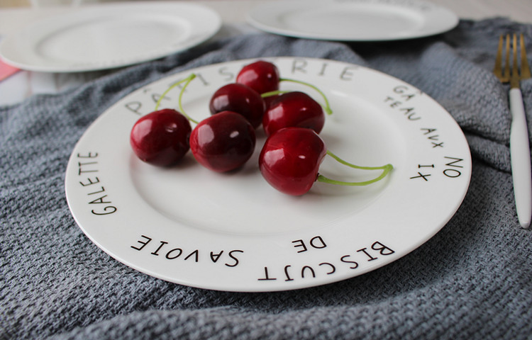 Northern wind INS breakfast French letters ceramic cake, pasta dish dish dish fruit salad steak dinner plate