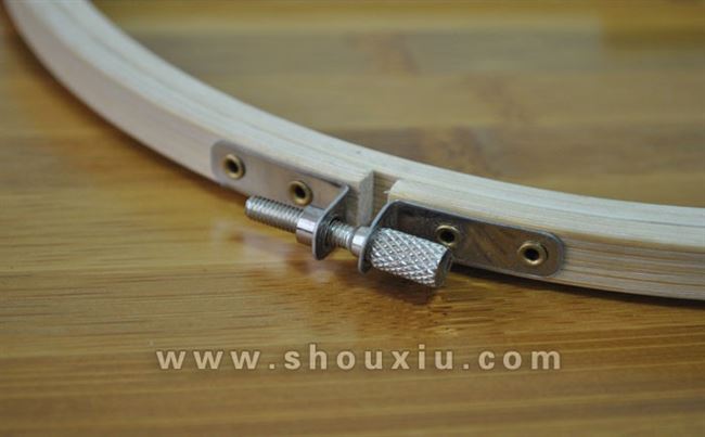 Thêu giàn giáo thêu khoanh tròn thêu chữ thập thêu công cụ thêu tròn thêu căng - Công cụ & phụ kiện Cross-stitch tranh thêu chữ thập hoa khai phú quý