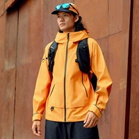 Дикая местность оранжевого цвета