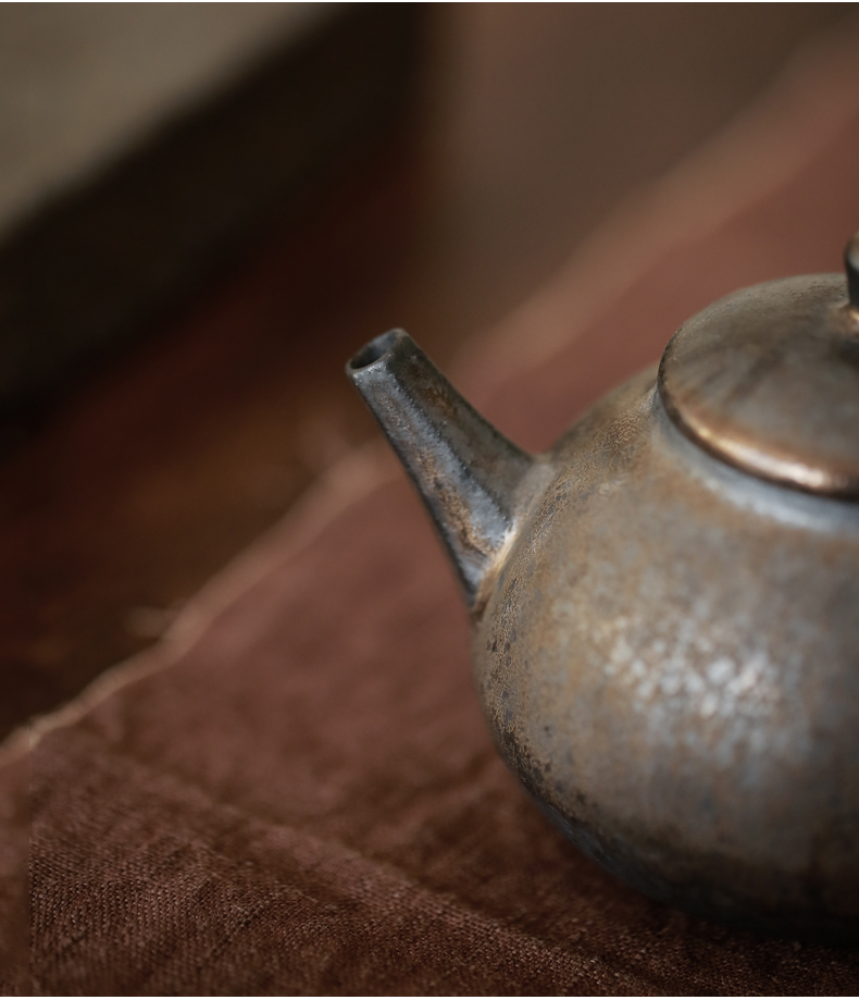 By pure manual mud teapot Japanese kung fu tea set gold rust glaze ceramic household filter tea kettle