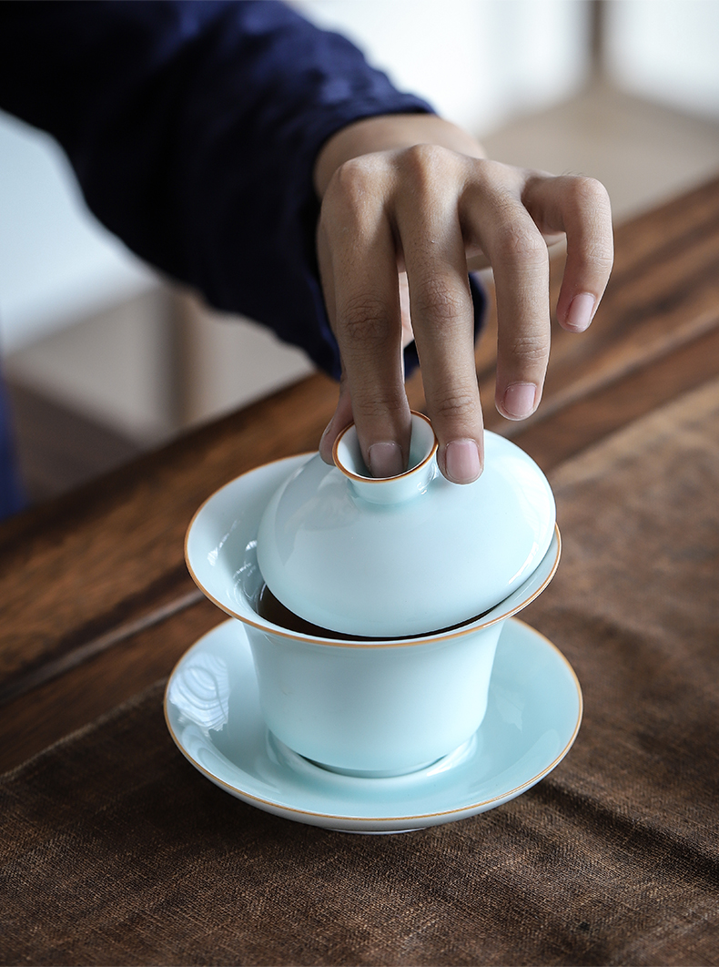 By clay ceramic tea tureen household them thin body is only three bowls of jingdezhen kung fu tea set a large bowl