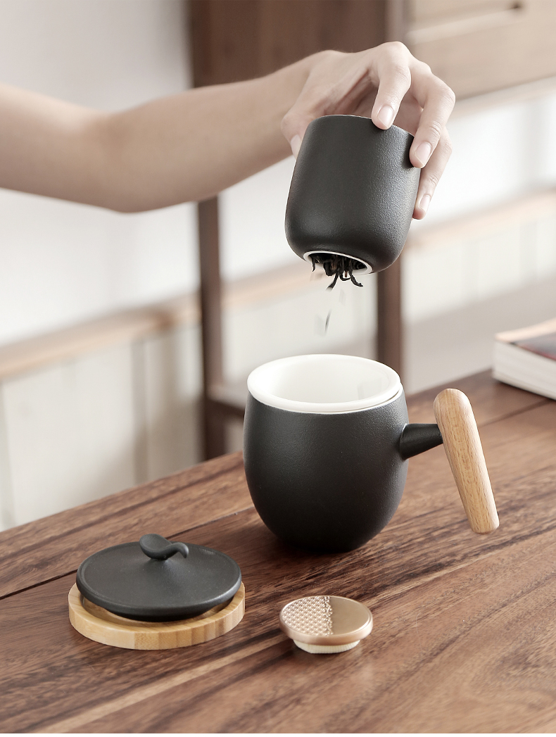 By mud wooden handle with cover glass ceramic filter keller, black pottery handwork office of large capacity make tea cup