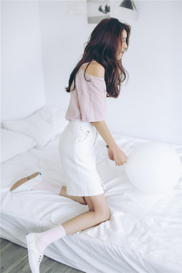 VK旗艦店 韓版純色簡約露肩百搭時尚短袖上衣