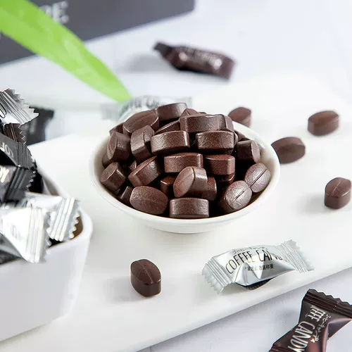 100 жевательных конфет в зернах эспрессо, которые предотвратят сонливость на уроке и освежат разум. Закуски от интернет-знаменитостей со вкусом конфет