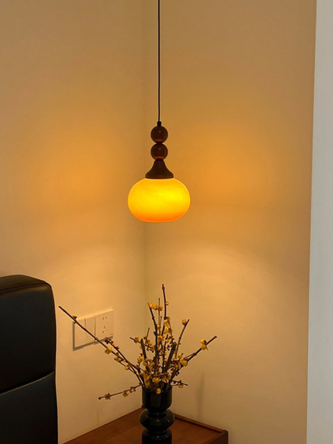 Retro Master Bedroom Bedside Chandelier with a High-End Feel, French Mid-Century Style, Solid Wood Gradient Color, American-Style Adjustable Small Chandelier